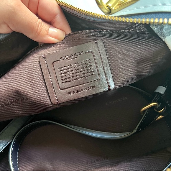 NWT Coach Lane Hues of Blues Colorblock Satchel MSRP$395 SOLD OUT ONLINE - Picture 12 of 16